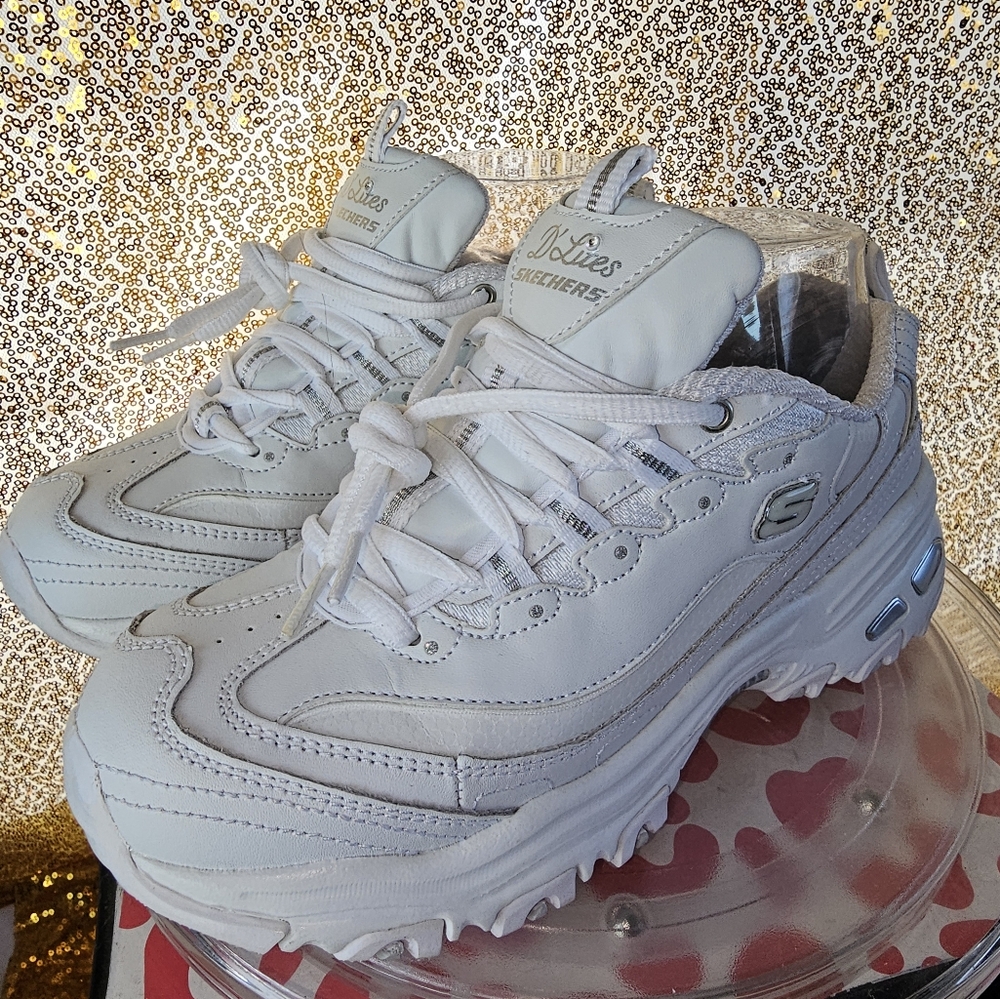 B Skechers D-Lites-New Scene White Silver Women LifeStyle Casual Shoes - Picture 11 of 11